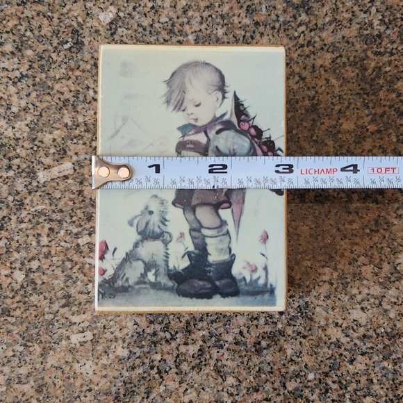 Vintage Wooden Fuji Wind Up Music Box Hummel Art Picture 🎶 Somewhere My Love 🎶 - Picture 12 of 16